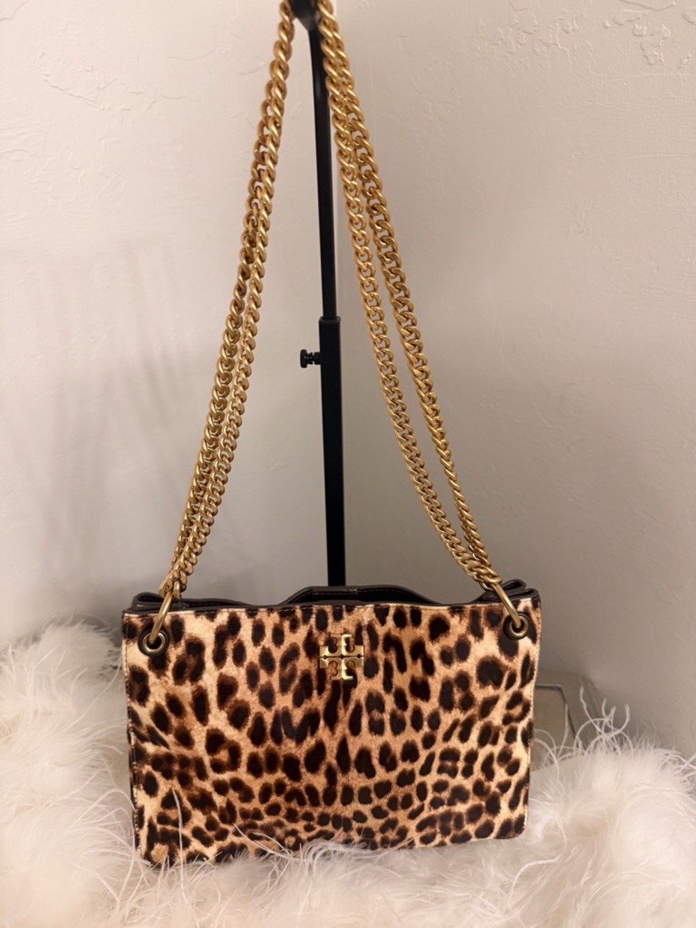 Tory Burch Leopard Print Chain Shoulder Bag with Gold Hardware - Picture 4 of 6